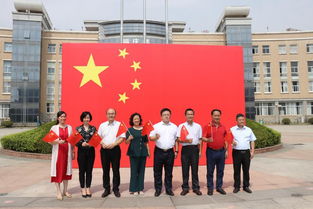 我和国旗有个约会 中南大学湘雅医学院献礼新中国成立七十周年