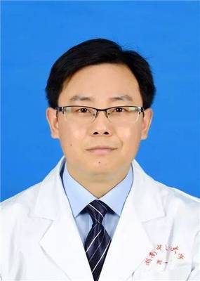 肺癌患者颅内发现鹅蛋大肿瘤,要不要手术?