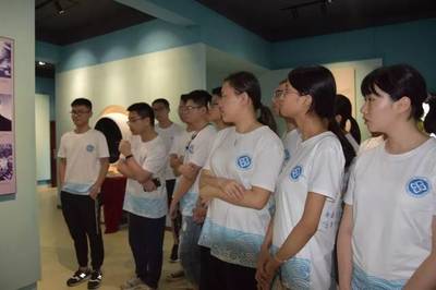 湘雅大事记|中南大学湘雅医学院暑期社会实践基地授牌仪式在汤飞凡中学顺利举行