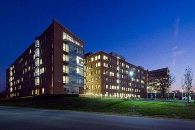 华中科技大学同济医学院和中南大学湘雅医学院,谁更强一些?