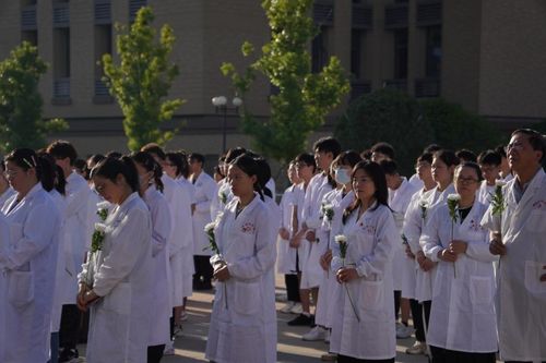 中南大学湘雅医学院 2023年秋季解剖学开课 扣好医学路上的第一颗 扣子